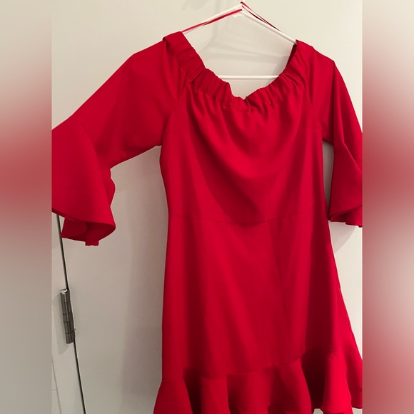 Romeo + Juliet Couture 3/4 Sleeve Off-the-Shoulder Ruffle Mini Dress Size S Red - Picture 3 of 10